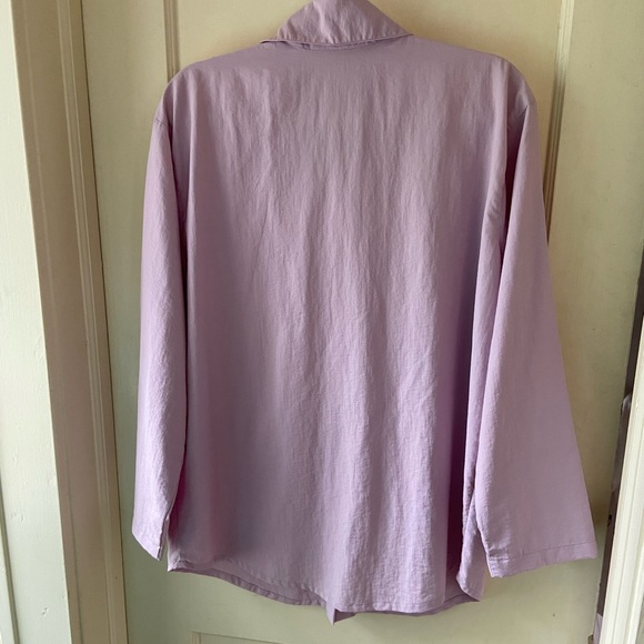 NWOT Eleven Stitch Design Pale Lavender Top 100% Nylon Sz Med Oversize - Picture 3 of 8